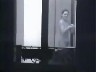 2272305 hidden window